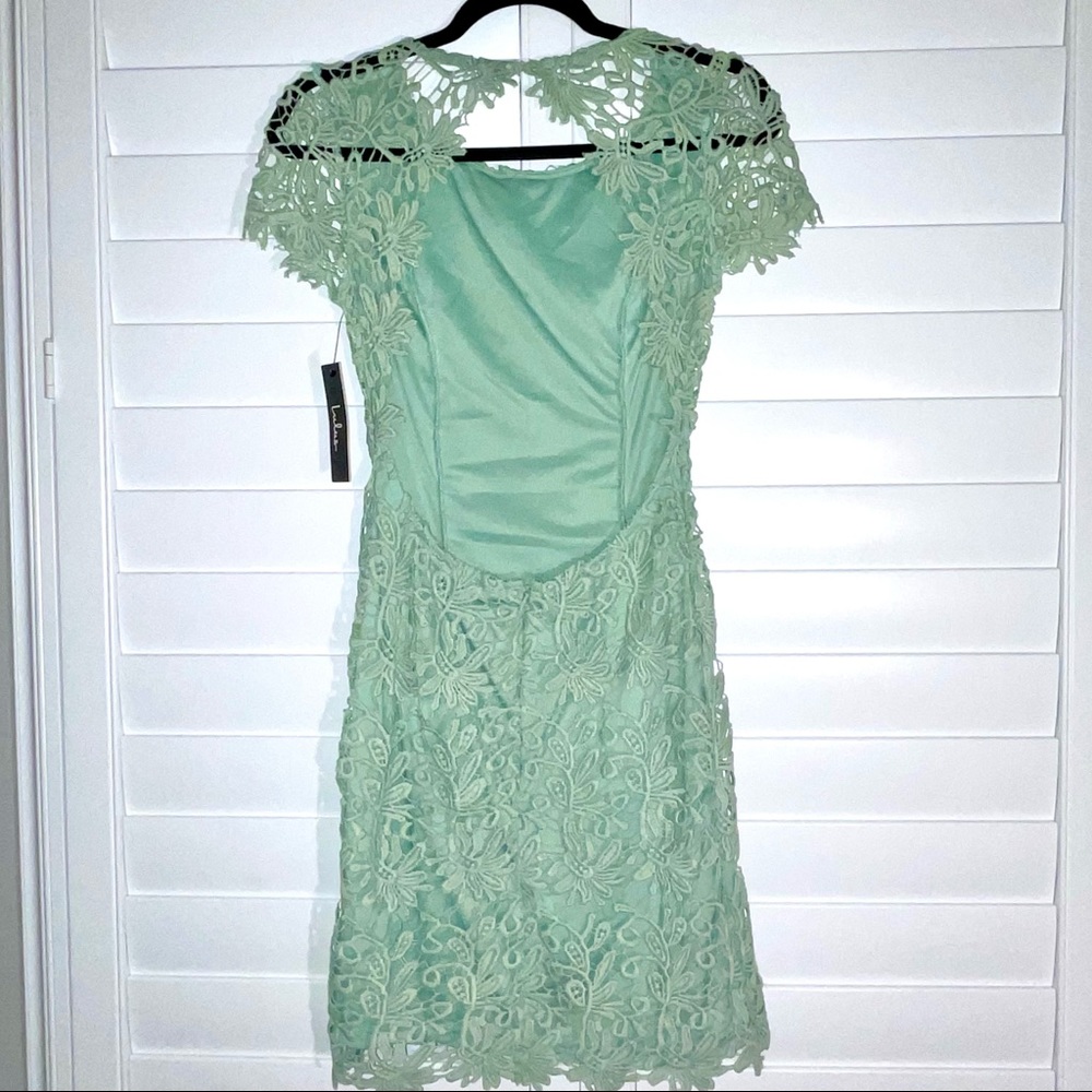 Lulu’s women’s Romance Language backless lace mint green mini dress - small NWT - Picture 11 of 12